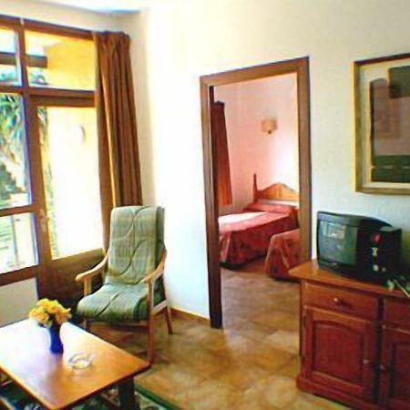 Apartamentos San Carlos 베날마데나코스타 외부 사진