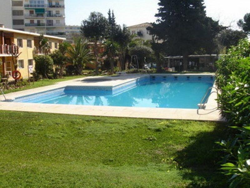 Apartamentos San Carlos 베날마데나코스타 외부 사진
