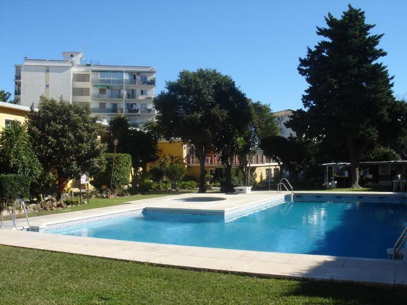 Apartamentos San Carlos 베날마데나코스타 외부 사진